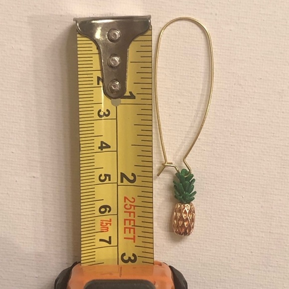 Pineapple Design Dangling Earrings - Picture 3 of 4